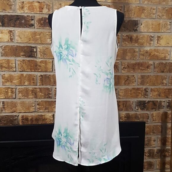 Rose & Olive | High-low Top - Picture 3 of 7